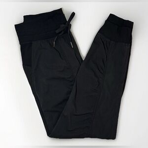 Lululemon Black Dance Studio Mid-Rise Jogger Pants Women Size 6 28x28.5